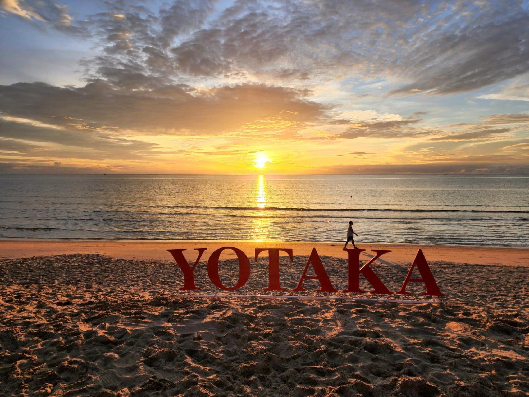 Yotaka Khanom Dış mekan fotoğraf